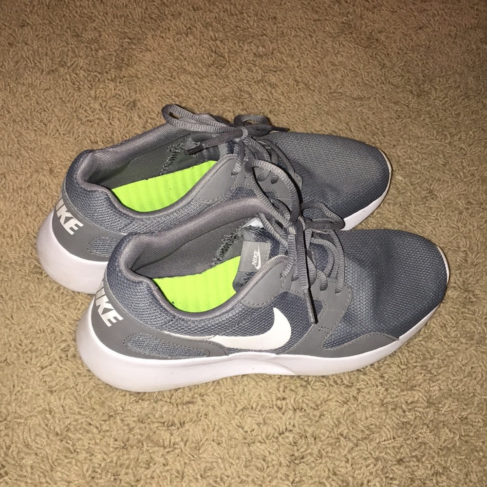 Nike Kaishi runs